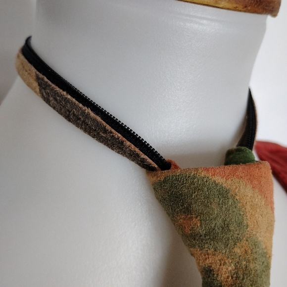 UNIQUE ITALIAN ZIPPER NECK TIE - Picture 4 of 7